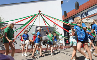 Großes Sommerfest an der Grundschule in Kaisersbach: das 75-jährige Bestehen des Schulgebäudes galt es zu feiern.