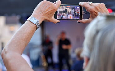 Beim Altstadtfest können die Mobilfunk-Netze in der Waiblinger Innenstadt an ihre Grenzen kommen (Symbolfoto).