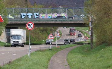 Die Brücke zwischen Waiblingen und Korb: Die Auffahrten sind während der gesamten Bauzeit nicht nutzbar (Archivfoto).