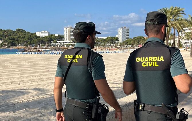 Beamte der Polizeieinheit Guardia Civil auf Mallorca.