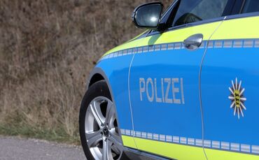 Die Polizei ermittelt zum genauen Unfallhergang. (Symbolfoto)