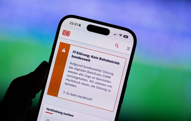 Bahnverkehr wegen Funkstörung bundesweit eingestellt