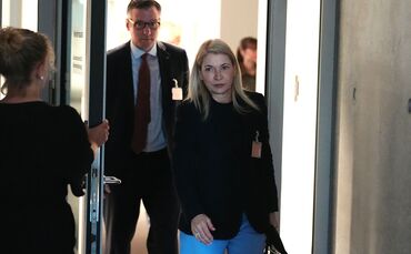 Bahnchefin Evelyn Palla hatte zunächst keinen neuen Termin genannt und eine umfassende Überprüfung des Projektes angekündigt.