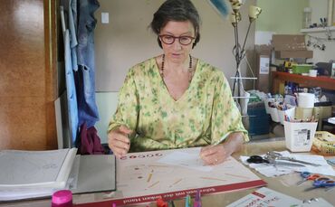 Nannette Hanke ist Expertin auf dem Gebiet Händigkeit und erklärt, was es für Links- und Rechtshänder zu beachten gibt.