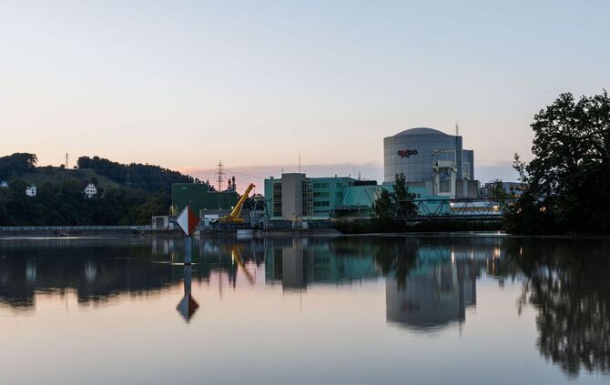 Schweizer Alt-AKW wegen warmen Flusswassers abgeschaltet