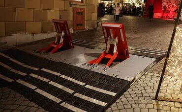 Schon beim Weihnachtmarkt 2025 in Waiblingen im Einsatz: Fahrzeugsperren (Archivfoto).