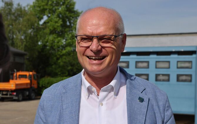 Reinhard Molt kann wieder lachen. Die Niederlage von der Wahl im April hat er verdaut. Jetzt führt er mit bemerkenswerter Stärke