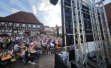Public Viewing gibts bei dieser WM auch beim Weingut Kuhnle.