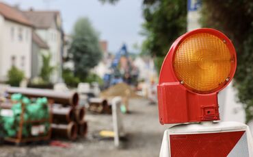Baustelle in der Schmidener Straße: Erster Abschnitt zwischen Fröbelstraße und Hausgärten.