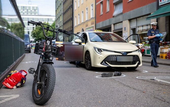 Taxifahrer soll Radler nach Streit angefahren haben