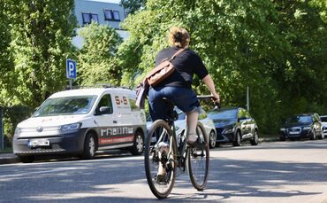 In der Fahrradstraße in der Stuttgarter Straße fahren Autofahrer teils zu schnell - und ohne "Anliegen" darf man dort eh nicht d