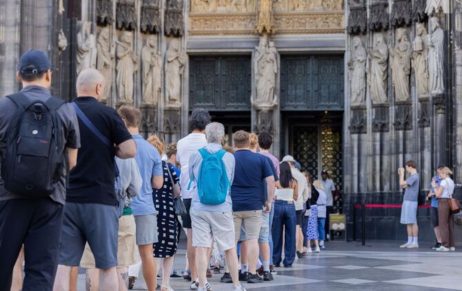 Zwölf Euro Eintritt für Kölner Dom