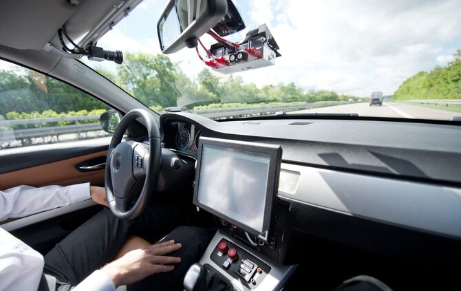 Beim automatisierten Fahren gehen Bosch und VW künftig getrennt Wege. (Archivbild)
