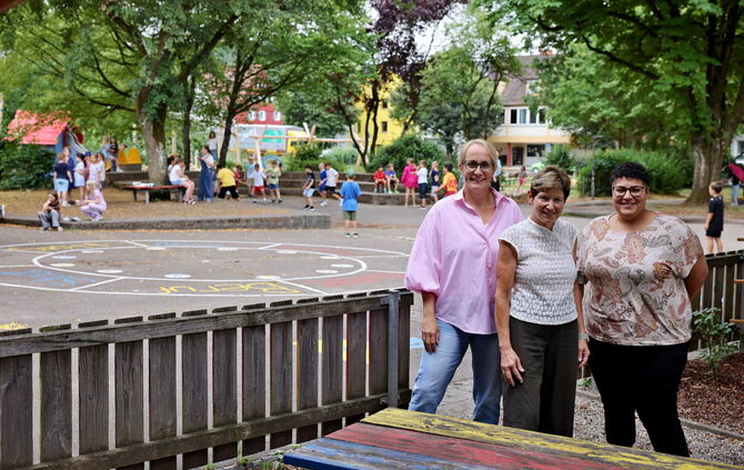 Eine starke Gemeinschaft (von links): Caroline Basler (Förderverein), Silke Olbrich (Rektorin) und Gloria Wellmann (Elternbeirat
