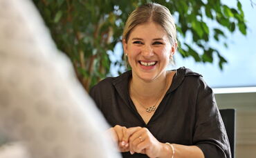 Elisabeth Seitz - erfogreichste Turnerin aller Zeiten - ist bei der SV Remshalden zu Gast und gibt uns vorher ein Interview: Wie