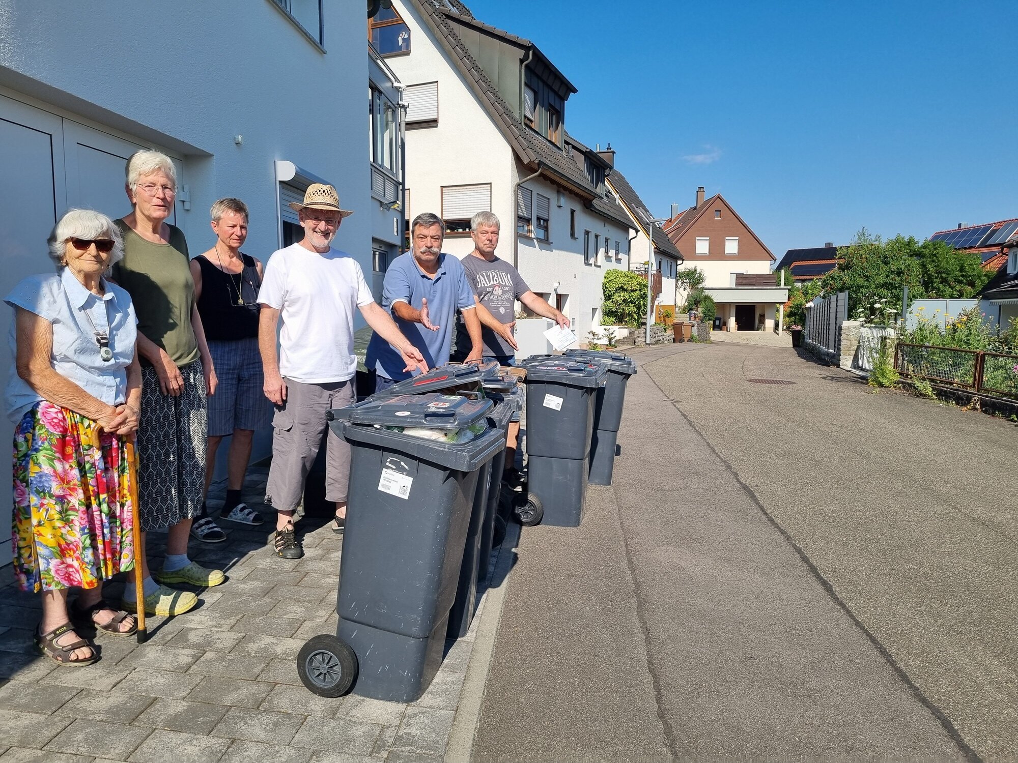 Neighbors angry: Residual waste not emptied for weeks - | and in this heat