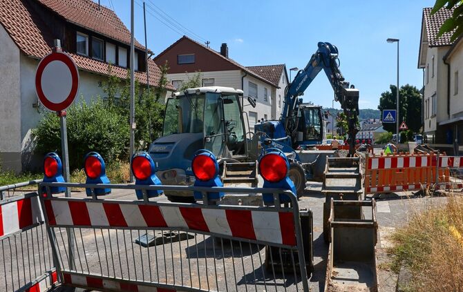 Bei den Erschließungsarbeiten für die Kreuzwiesen in Birkmannsweiler wurden für viel Geld Leitungen für ein Wärmenetz verlegt, d