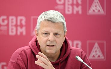 Hintergrund sind wachsende Konflikte um Arbeitszeit und Sparprogramme in der Branche. (Archivbild)