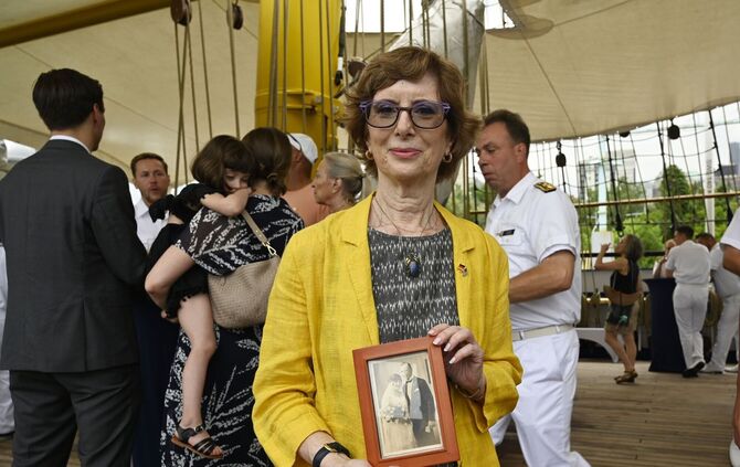 Einbürgerungszeremonie auf der Gorch Fock