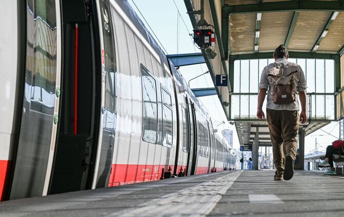 Nach dem bundesweiten Ausfall bei der Deutschen Bahn - Stuttgart