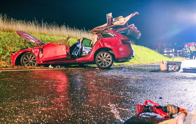 Schwerer Verkehrsunfall auf A8