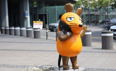 Ermittlungen nach Brandanschlag auf Maus-Figur eingestellt