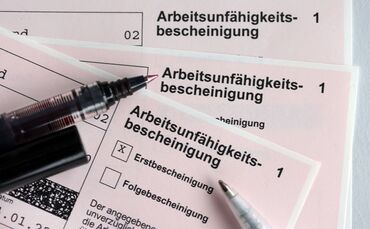 Der CDU-Arbeitnehmerflügel kritisiert die Pläne für strengere Krankmeldungen.