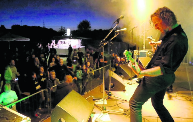 Keep on rocking: Aus dem Dalmstock (Archivbild) wurde zwar mittlerweile das Dalmstöckle Open Air - laute und schnelle Musik gibt