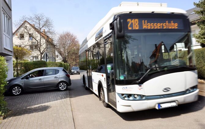 Ein Bus auf der Linie 218 Richtung Wasserstube (Archivfoto). Aktuell sind dort mehrere Haltestellen außer Betrieb.