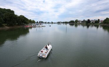 Vom Baden im Kleinen See wird gerade abgeraten.