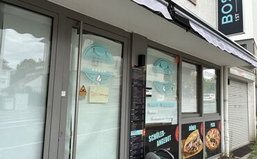 Der "Bosporus"-Imbiss in der Bahnhofstraße in Waiblingen, gleich neben dem Hotel "Loginn". Bei einer "Renovierung", wie der Zett