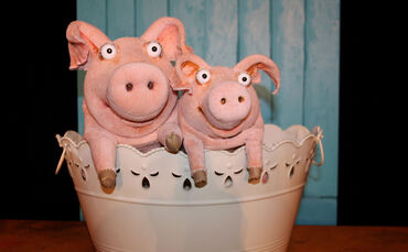 Piggeldy und Frederick vom Figurentheater-Fex sind zu Gast in der Stadtbücherei Backnang.