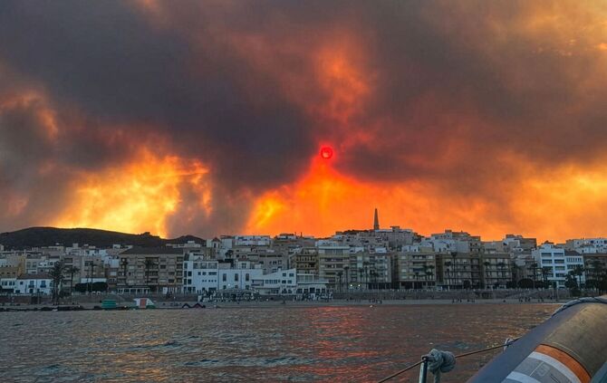 Gewaltiger Brand wütet in Andalusien