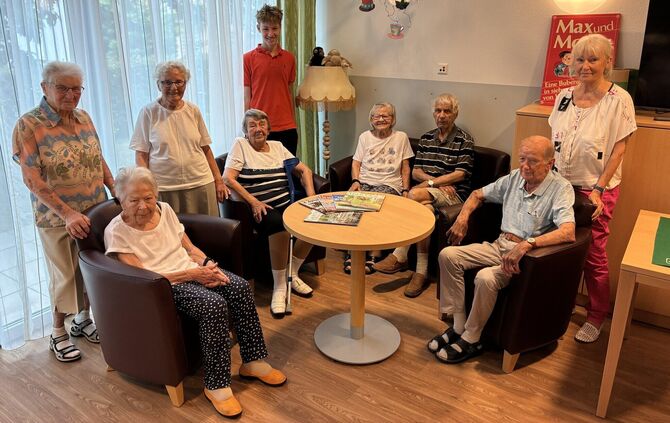 Tagespflege im Haus Miriam: Die Gruppe ist über Jahre zusammengewachsen. Aktuell werden die Fachkräfte von Schülerpraktikant Lui