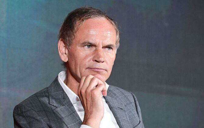 Konzernchef Oliver Blume will nach eigenen Angaben Fabrikschließungen vermeiden. (Archivbild)