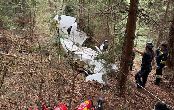 Absturz eines Kleinflugzeugs in Österreich