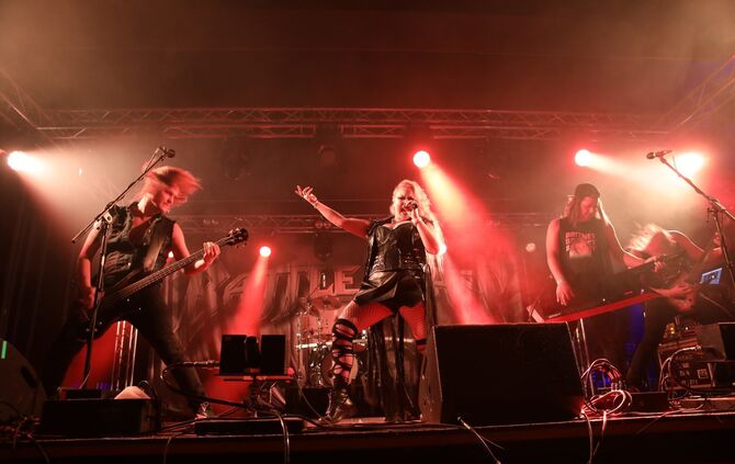 Heavy Metal Festival - Bild 31_32
