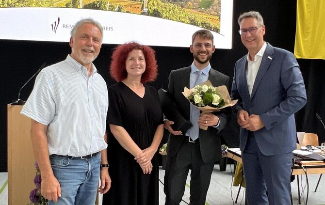 Von links: Der bisherige Leiter des Jugendamts Holger Gläss, Sozialdezernentin Stefanie Böhm, der zukünftige Leiter des Jugendam