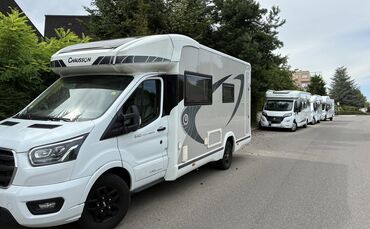 Nach wie vor ein beliebter Abstellplatz für Wohnmobile: Die Hanweiler Straße. Das Parkverbot ist zwar angekündigt, aber noch nic