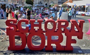 Schorndorf-Sign - zum Glück nicht so teuer wie der 470.000-Euro-Schriftzug, den sich die Stuttgarter nach massiver Kritik wohl d