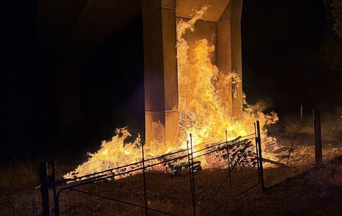Wann die beschädigte Brücke saniert wird, ist noch unklar.