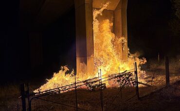 Wann die beschädigte Brücke saniert wird, ist noch unklar.