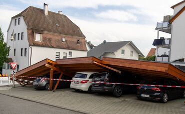 Unwetter im Südwesten - Carport eingestürzt