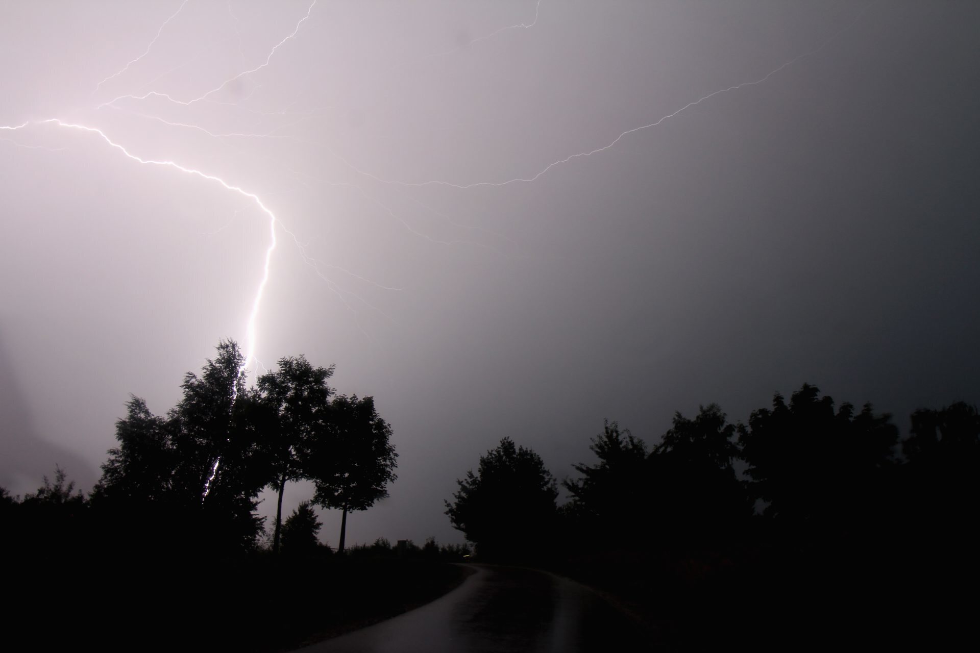 DWD: Severe thunderstorms possible in the Rems-Murr district again on ...
