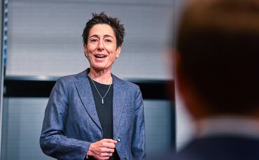Dunja Hayali, bekannte ZDF-Moderatorin, war die Gastrednerin beim Unternehmerforum der Kreissparkasse in der Fellbacher Schwaben