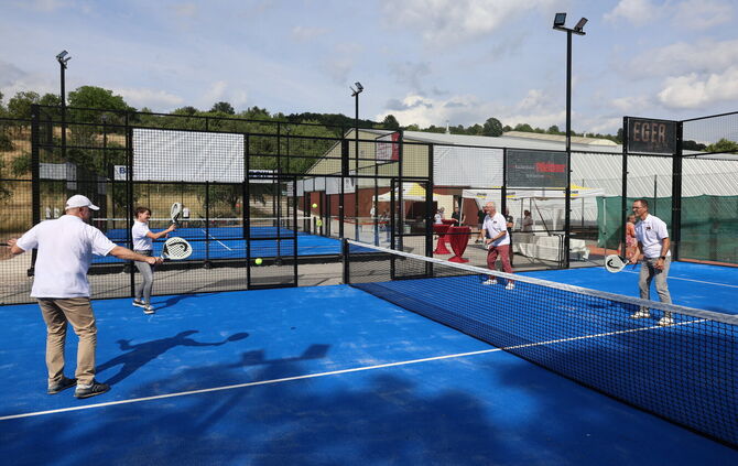 Padel wird jetzt auch in Birkmannsweiler gespielt. Der Tennisverein sieht darin eine Investition in die Zukunft.