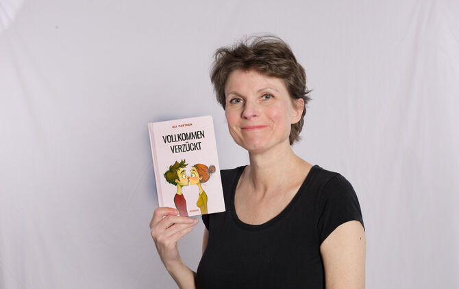 Ulrike Parthen hat in ihrem neuen Buch "Vollkommen verzückt" Erinnerungen an ihre Jugend in Waiblingen verarbeitet.