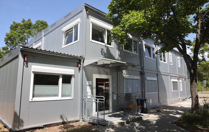 Die als Übergangslösung gedachte Container-Kita "Am Hallenbad" in Waiblingen-Neustadt. Bleibt sie doch länger und was ist mit de