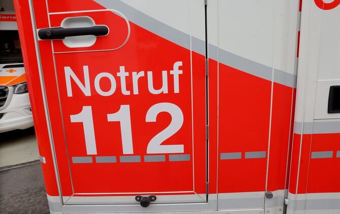 19-Jähriger kommt schwer verletzt ins Krankenhaus. (Symbolfoto)