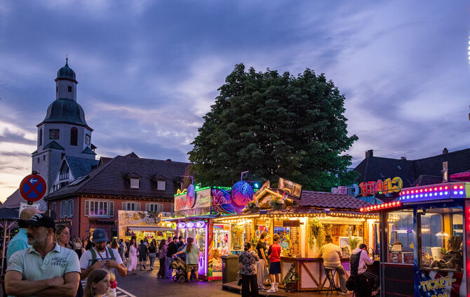 Entspanntes Feiern oder drohen beim City-Treff in diesem Jahr auch Gewitter? Ein Wetterexperte kennt die Prognosen. (Archivfoto)